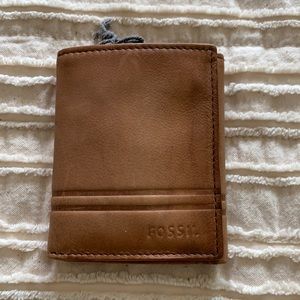 Men’s Fossil wallet